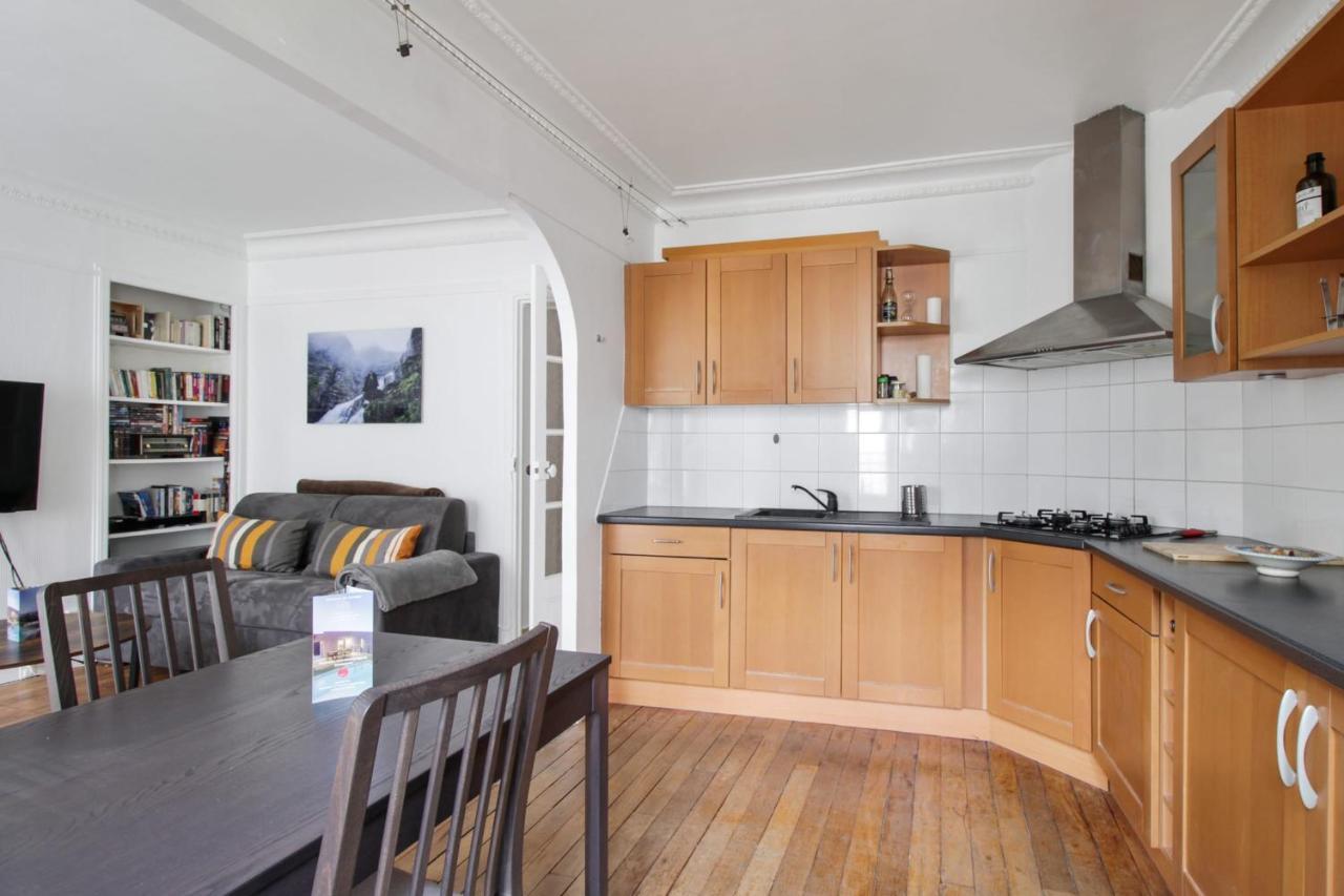 Charming Flat With Balcony In The Centre Of Paris - Welkeys Apartment Bagian luar foto